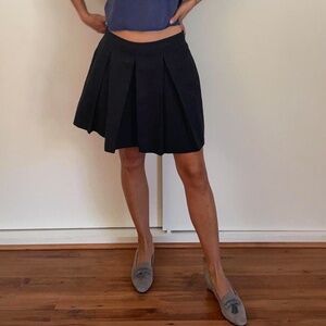 Uniqlo pleated skirt